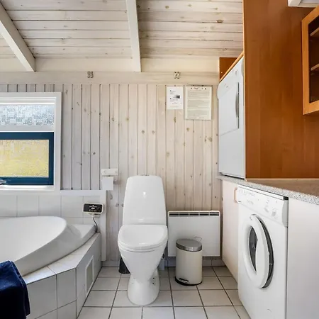 Erle - 990m From The Sea By Interhome *